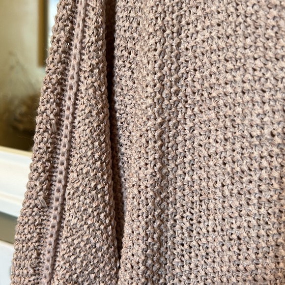 Easel Oversized Dust Pink Distressed Sweater - Picture 2 of 4